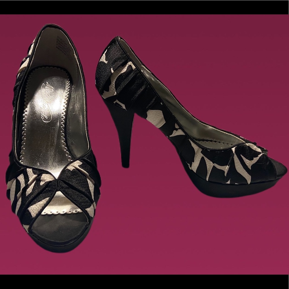 Two-tone Open Toe Heels